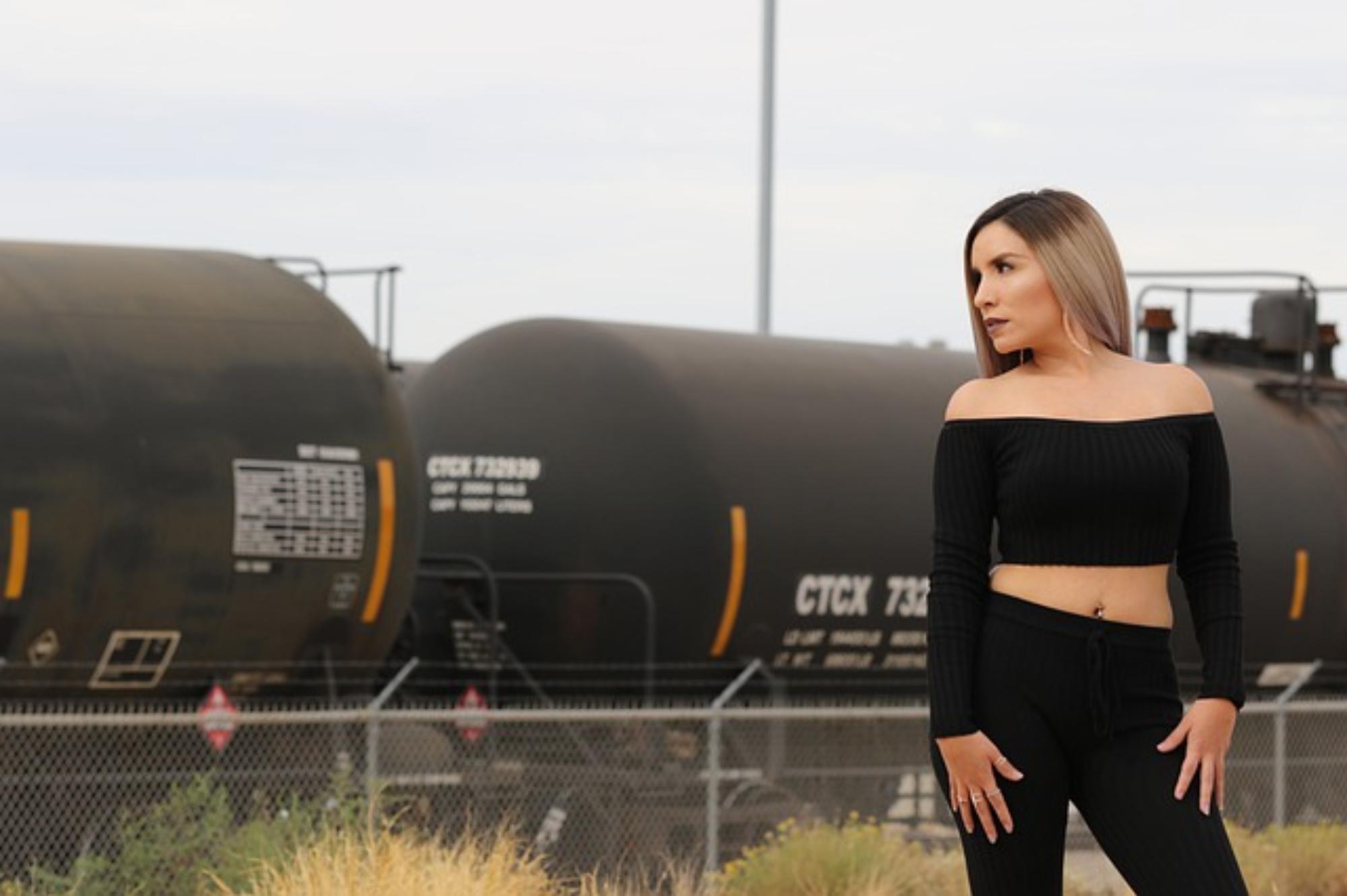 Jak nosić crop top?